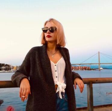 Lesbian sugar mommy dating in the UK